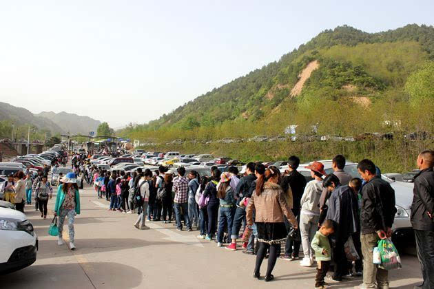 麥積山景區旅游接待火爆，精細化管理提升游覽體驗